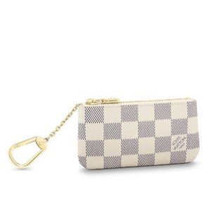 LOUIS VUITTON key pouch/coin purse/keychain in white damier pattern gold metal